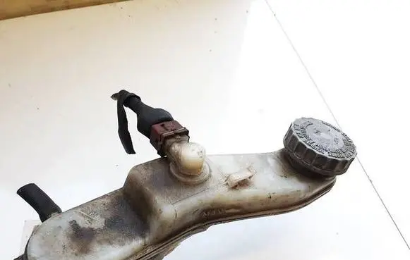 Fiat Sedici Brake fluid reservoir 0204255178