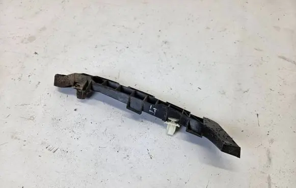 Honda Civic Rear bumper mounting bracket