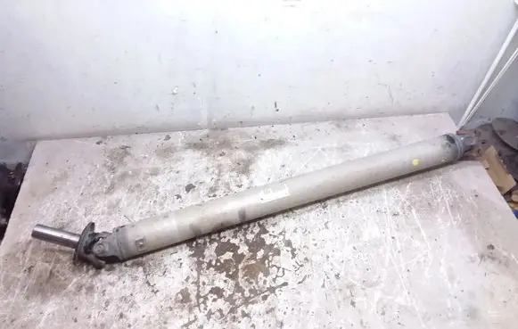 Nissan Navara D23 Rear driveshaft/prop shaft 373004JA0B