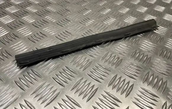 Volkswagen Golf VII Engine compartment rubber 5G0823709A