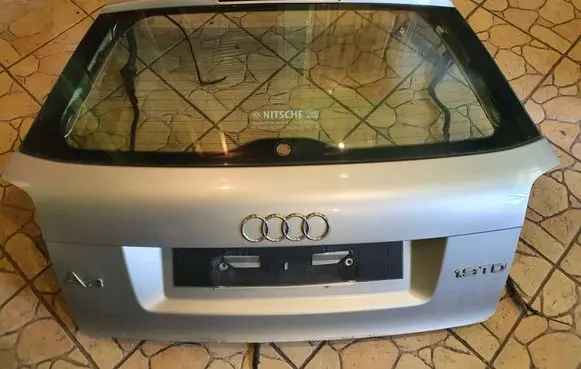 Audi A3 S3 8P Tailgate/trunk spoiler 43R001583 AS2M3232DOT682 E000201