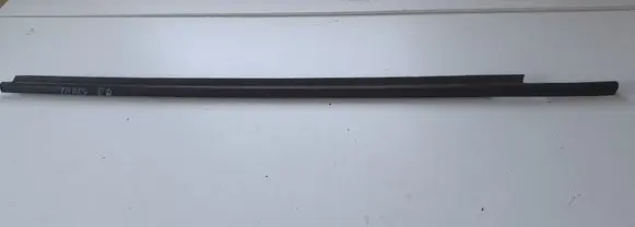 Toyota Yaris Front door trim (molding)