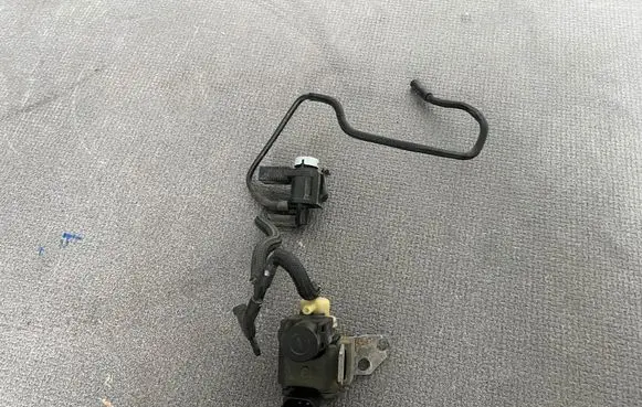 Audi Q5 SQ5 FY Turbo solenoid valve 059906629F 0212826C