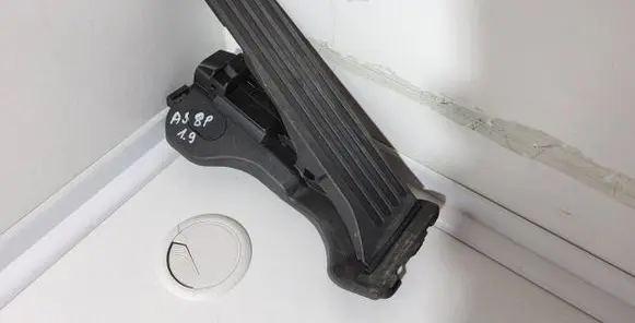 Audi A3 S3 8P Accelerator throttle pedal 1K1721503L