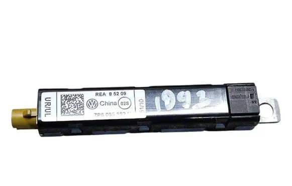 Volkswagen Touareg II Aerial antenna amplifier 7P6035552N