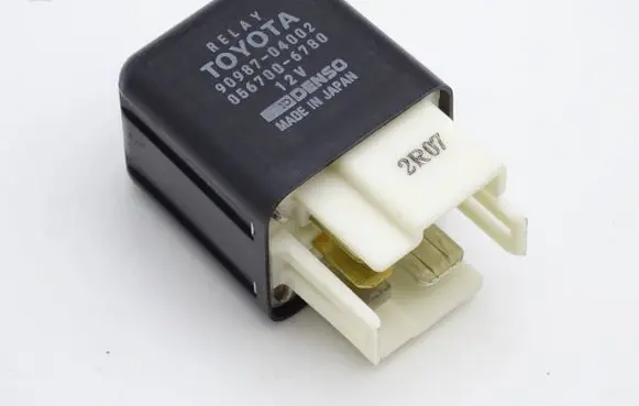 Toyota Carina T190 Other relay 9098704002 0567006780