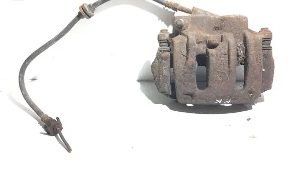 Mercedes-Benz Vito Viano W639 Front brake caliper