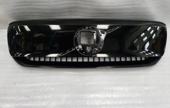 Volvo XC40 Front bumper upper radiator grill 32337604