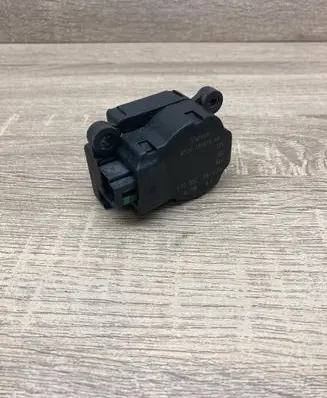 Peugeot 407 Air flap motor/actuator 4PUH19E616AB