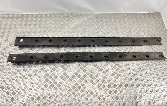 Mazda 3 II Sill/side skirt trim Bbp251v35