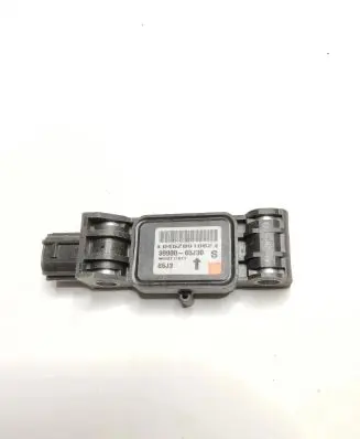 Suzuki Grand Vitara II Airbag deployment crash/impact sensor 3893065J30 W002T11871 044Z091062