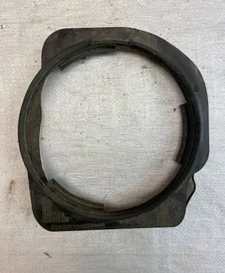 Volkswagen Touareg I Front door speaker cover trim 7L6035218