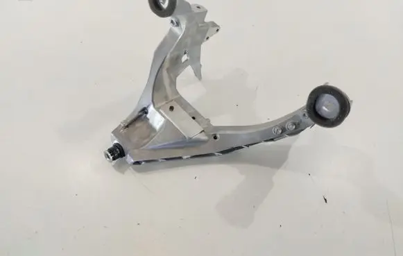 BMW 5 F10 F11 Steering rack mounting bracket 51459195219 9195219 BMP6140829