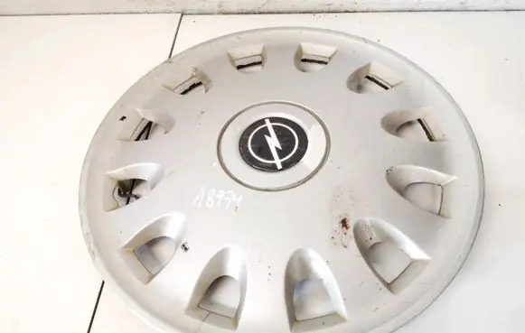 Opel Astra G R15 wheel hub/cap/trim 90373773 90373774