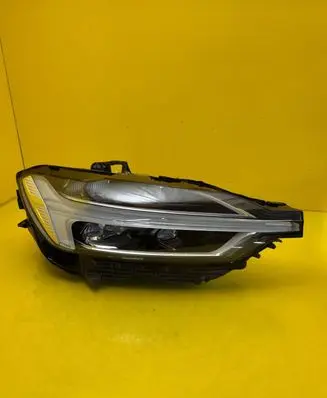 Volvo XC60 Headlight/headlamp 31108597