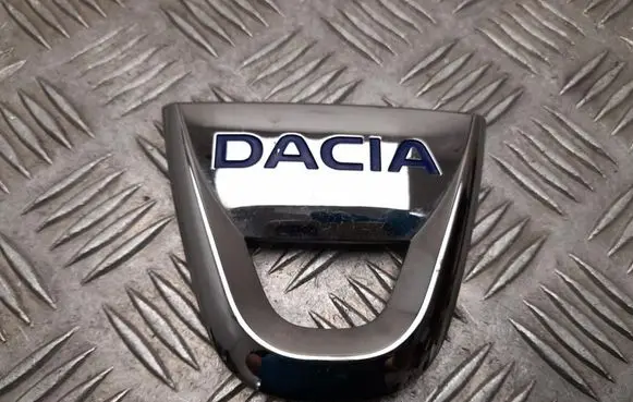 Dacia Sandero Manufacturer badge logo/emblem 908898607R