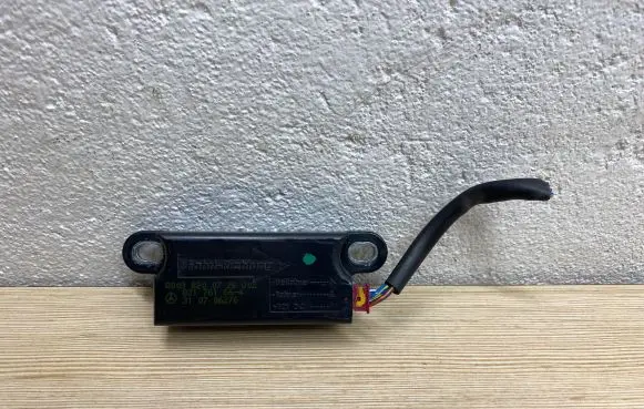 Mercedes-Benz CLS C219 Airbag deployment crash/impact sensor A0038200726 821761664