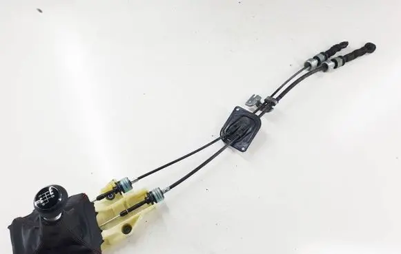 Suzuki Swift III Gear selector/shifter in gearbox 