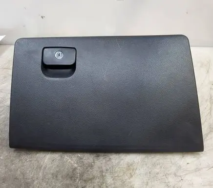 Hyundai Santa Fe Glove box lid/cover 845112B000