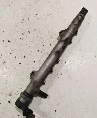 Toyota Corolla E140 E150 Fuel main line pipe 2381033021 0445214132