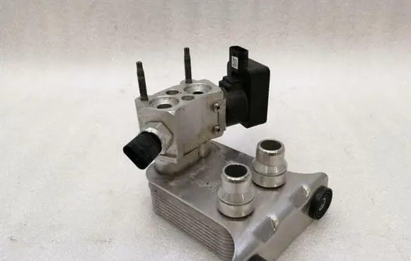 Mercedes-Benz EQC Other engine part A2938300601