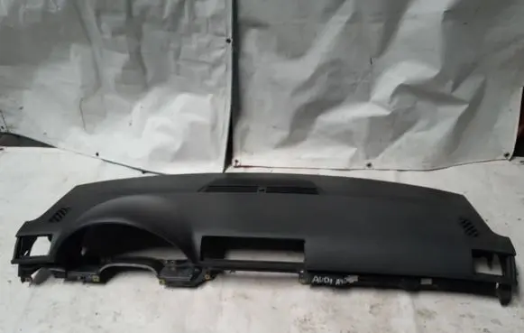 Audi A4 S4 B6 8E 8H Dashboard 8E1858041 8E1857067A