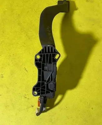 Citroen DS3 Accelerator throttle pedal RZ1R5P5K1