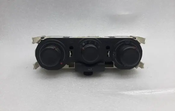 Seat Cordoba (6L) Climate control unit 6L0819045