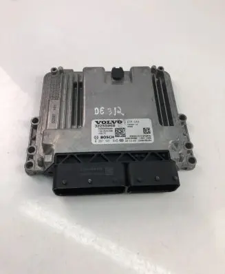 Volvo XC40 Engine control unit/module 32255068