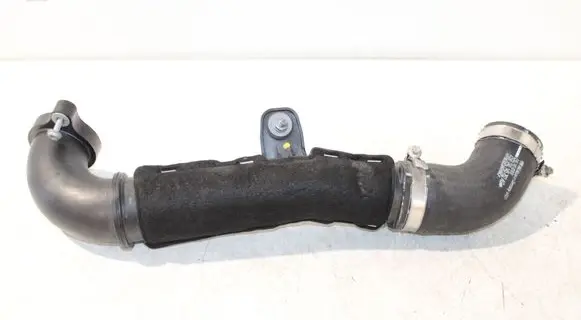 Intercooler hose/pipe