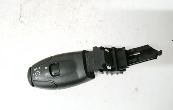 Citroen Xsara Picasso Cruise control stalk 9641796480