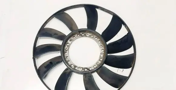 Volkswagen PASSAT B5 Fan impeller 058121301