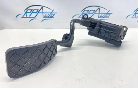 Audi A6 S6 C6 4F Accelerator throttle pedal 4F2721523 6PV00898402