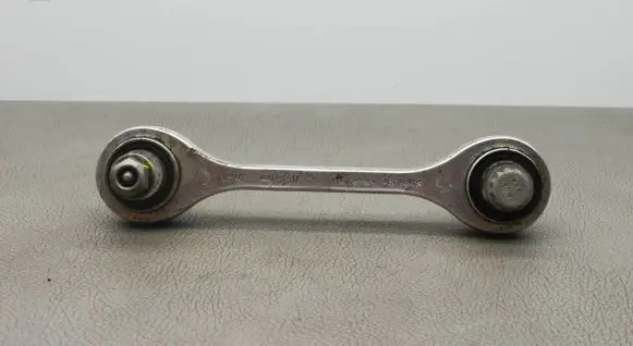 Audi Q7 4M Front anti-roll bar/stabilizer link 4M0411317