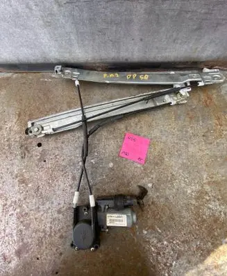 Renault Megane II Front door window regulator with motor 128000472 400791C