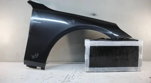 BMW 5 G60 Fender mounting bracket