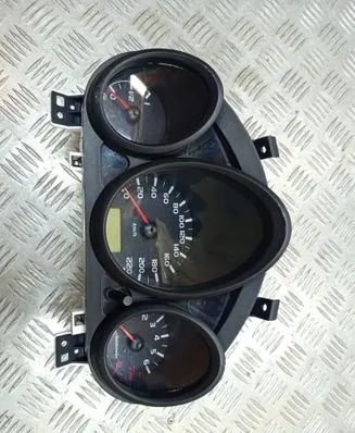 Mitsubishi Colt Speedometer (instrument cluster) MR951770 MM0038001 WM0038001