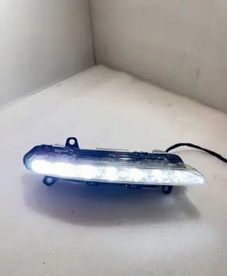 Mercedes-Benz S W221 LED Daytime headlight A2218201056