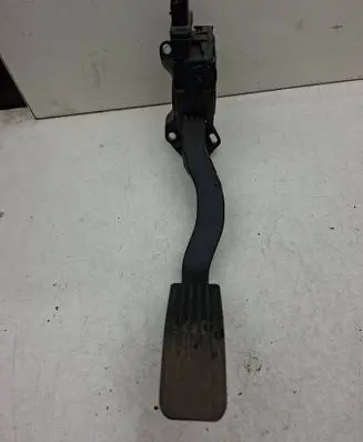 Peugeot 208 I Accelerator throttle pedal 9671433780 05122012