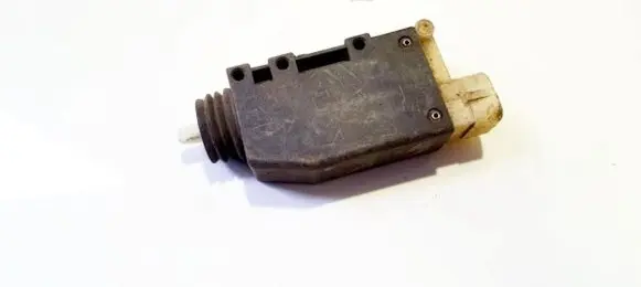 Opel Omega B1 Central locking motor 90493703 605329