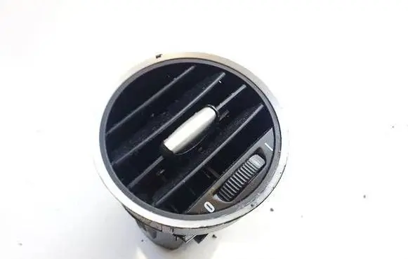 Alfa Romeo 159 Dash center air vent grill ls376630 st4299