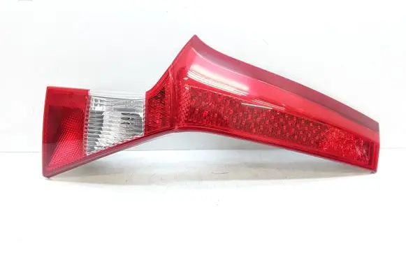 Volvo V70 Tailgate rear/tail lights