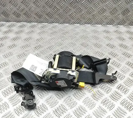 Volvo V60 Front seatbelt 32149098