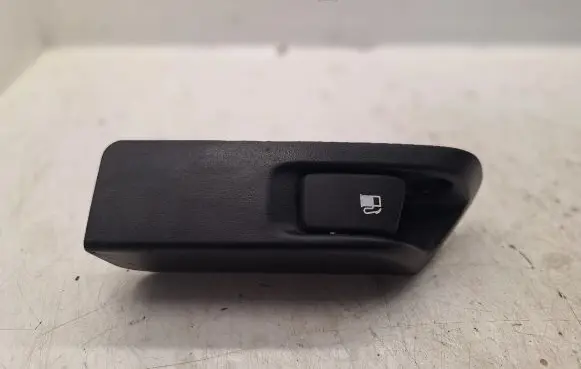 Toyota Auris 150 Fuel tank opening switch 7730652040
