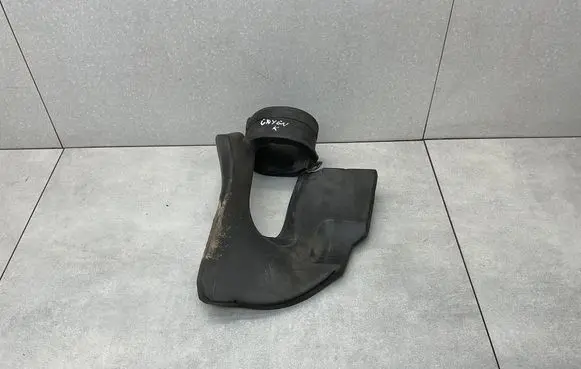 Porsche Cayenne (92A) Air intake duct part 7P5128146