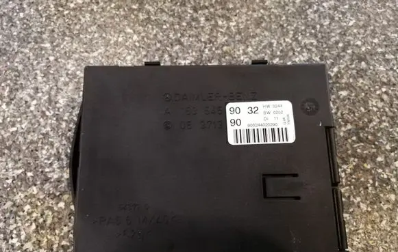 Mercedes-Benz ML W163 Comfort/convenience module A1635459032 05371390