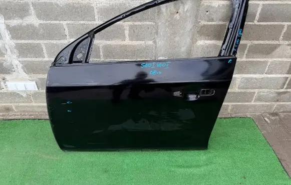 Volvo S60 Front door 