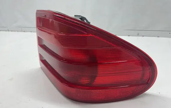 Mercedes-Benz E W210 Rear/tail lights A2108204464