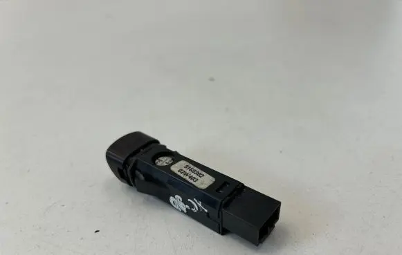 Volvo XC90 Hazard light switch 9168302