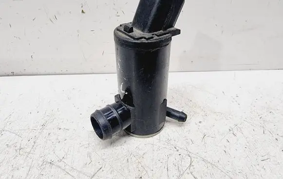KIA Sportage Windscreen/windshield washer pump 985102S000
